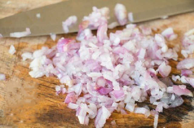 cá cơm kho nước dừa 3
